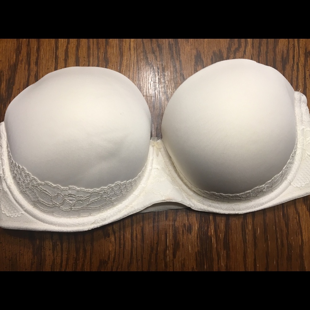 Torrid strapless bra 40c (no straps)